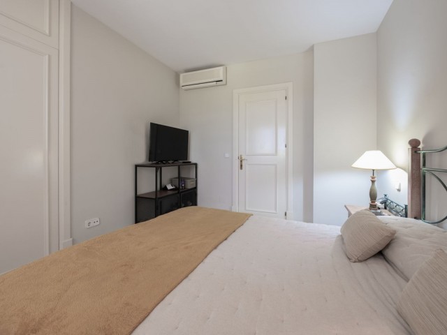 Apartamento con 4 Dormitorios  en Marbella