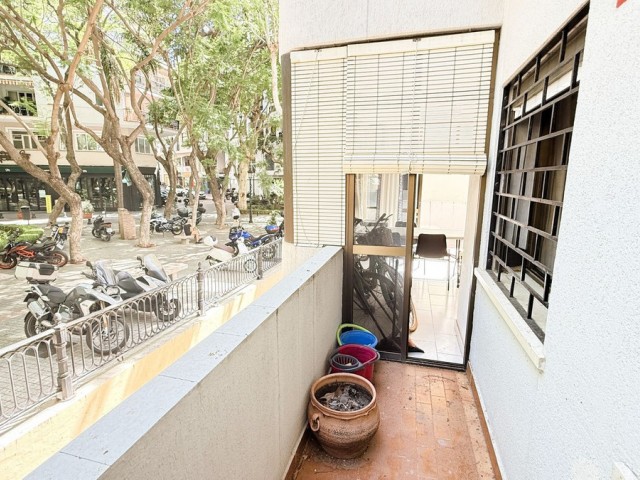 Apartamento con 2 Dormitorios  en Marbella