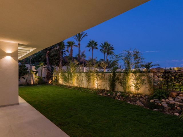 Villa con 5 Dormitorios  en La Cala de Mijas