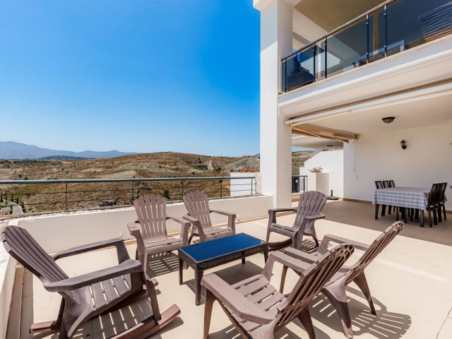 Apartment, Los Flamingos, R5110855