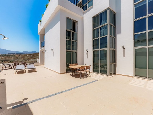 Apartment, Los Flamingos, R5110855