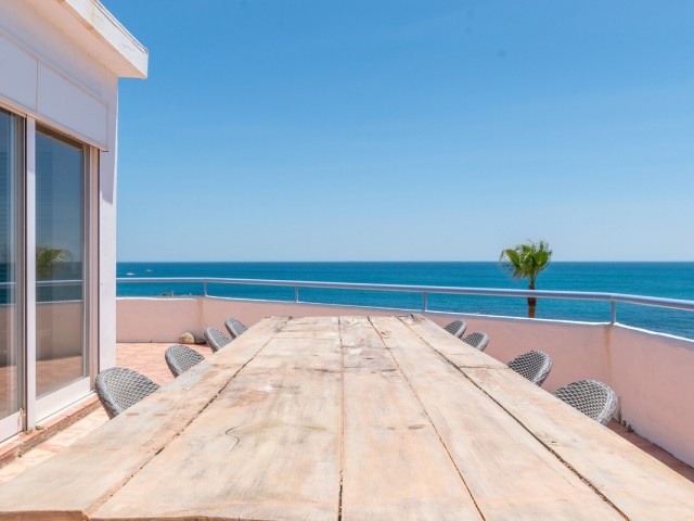 4 Bedrooms Apartment in Casares