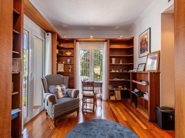 6 Schlafzimmer Villa in Sierrezuela