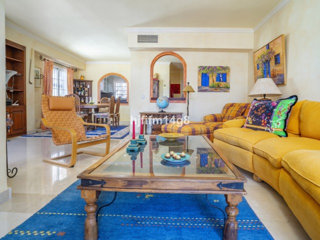 3 Schlafzimmer Reihenhaus in Nueva Andalucía
