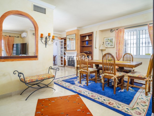 3 Schlafzimmer Reihenhaus in Nueva Andalucía