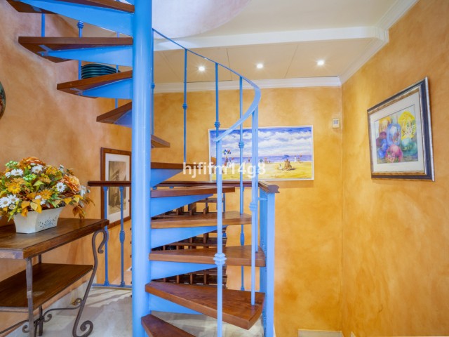 3 Schlafzimmer Reihenhaus in Nueva Andalucía