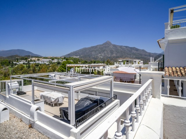 3 Schlafzimmer Reihenhaus in Nueva Andalucía