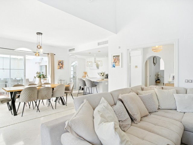 3 Bedrooms Townhouse in Riviera del Sol