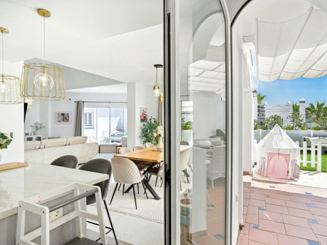 3 Bedrooms Townhouse in Riviera del Sol
