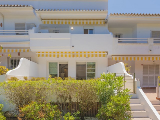 4 Schlafzimmer Villa in Artola