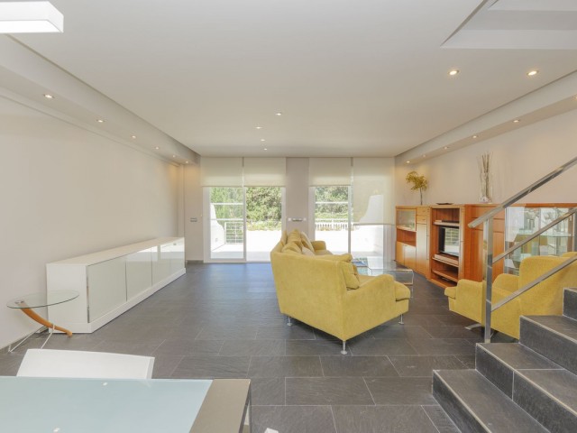 Villa, Artola, R5111371