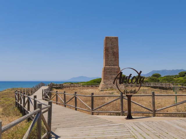 4 Bedrooms Villa in Artola