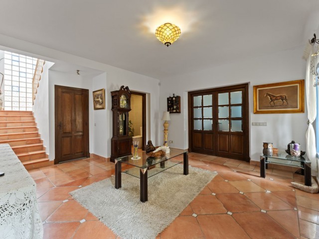 4 Sovrums Villa i Estepona