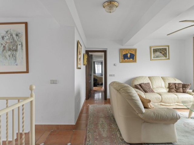 4 Sovrums Villa i Estepona