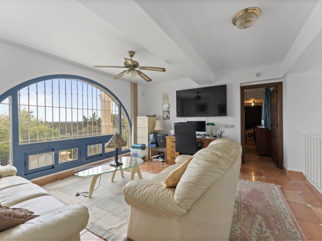 4 Sovrums Villa i Estepona