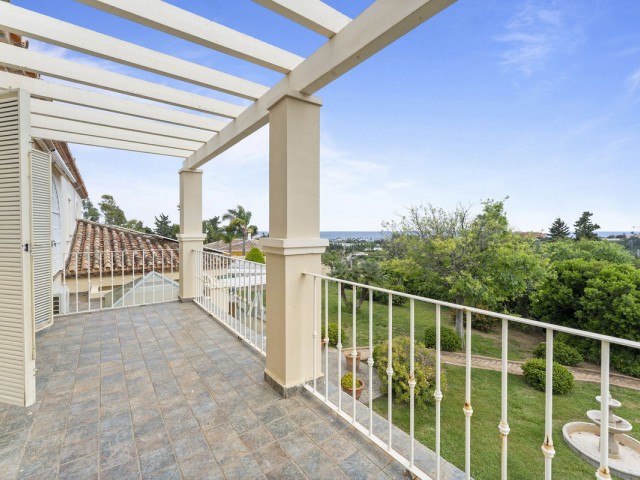4 Sovrums Villa i Estepona