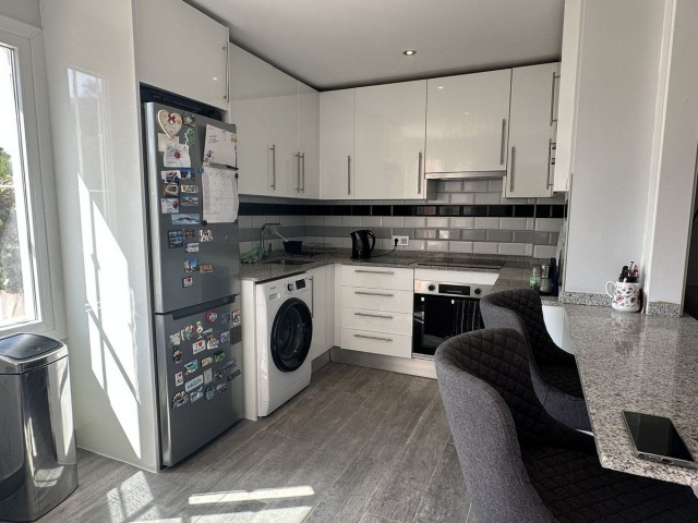 Radhus, Cabopino, R5111422