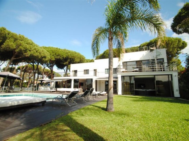 8 Sovrums Villa i Cabopino
