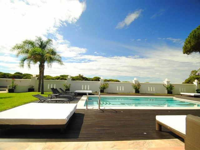 Villa avec 8 Chambres  à Cabopino