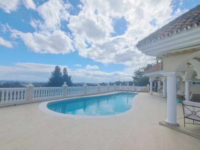 6 Sovrums Villa i La Quinta