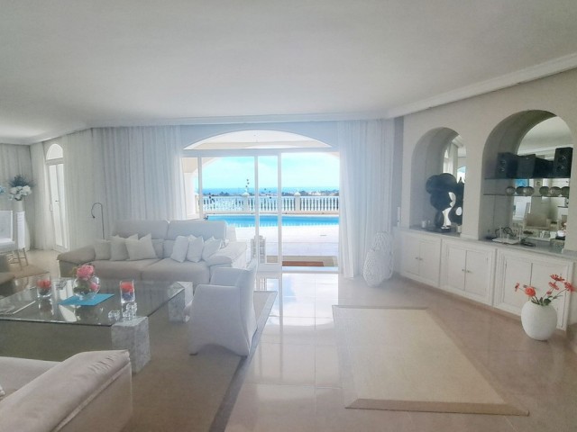 6 Sovrums Villa i La Quinta