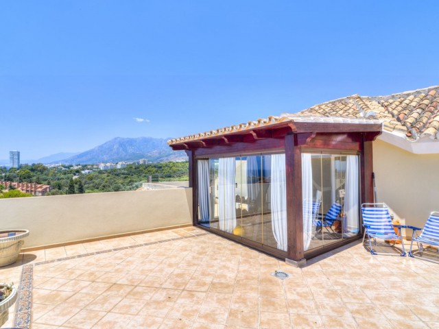 3 Schlafzimmer Apartment in Bahía de Marbella