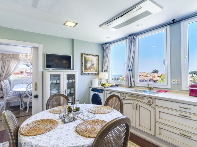 Appartement avec 3 Chambres  à Bahía de Marbella