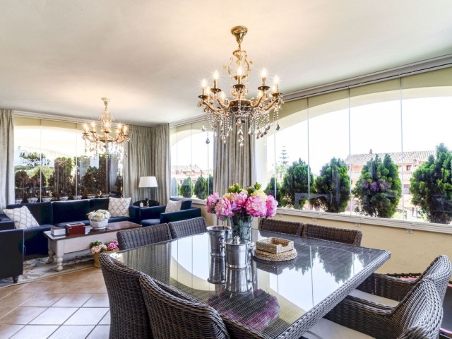 3 Schlafzimmer Apartment in Bahía de Marbella