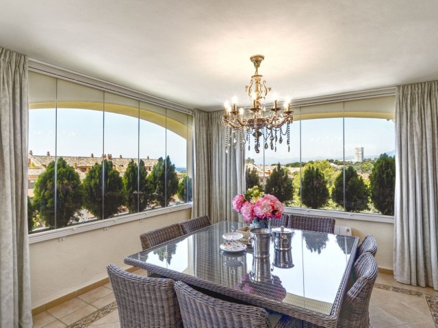 3 Schlafzimmer Apartment in Bahía de Marbella