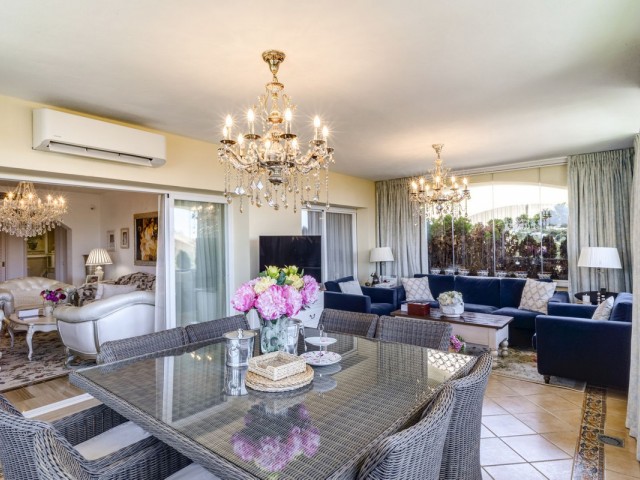 3 Schlafzimmer Apartment in Bahía de Marbella