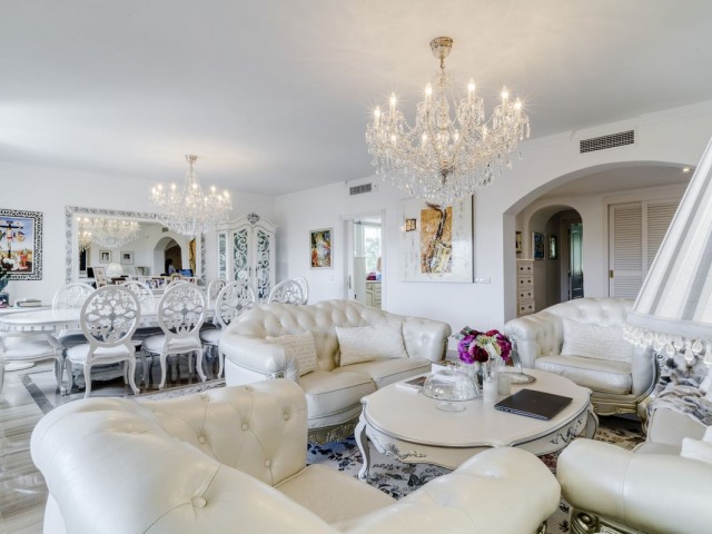 3 Schlafzimmer Apartment in Bahía de Marbella