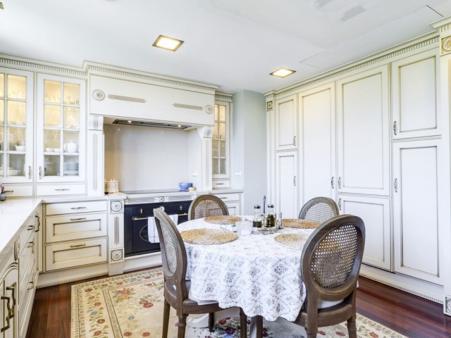 3 Schlafzimmer Apartment in Bahía de Marbella