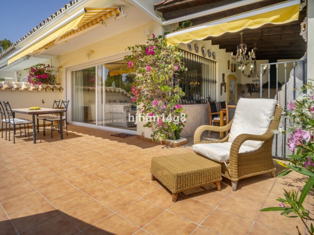 3 Schlafzimmer Reihenhaus in Nueva Andalucía