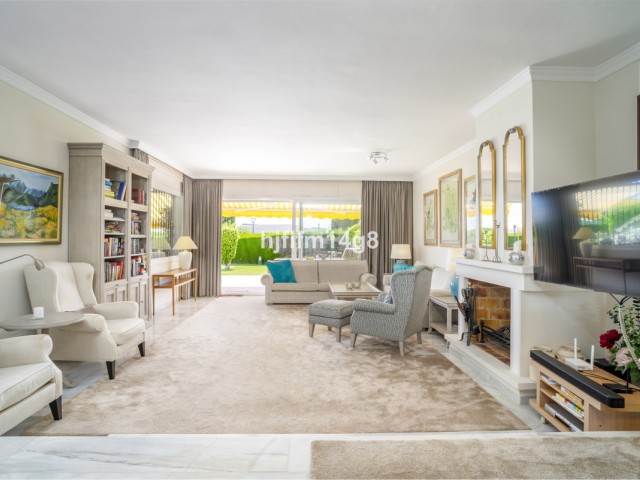 3 Soveroms Rekkehus i Nueva Andalucía