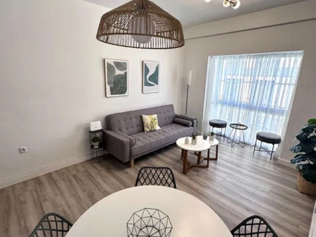 Apartamento con 2 Dormitorios  en Málaga Centro