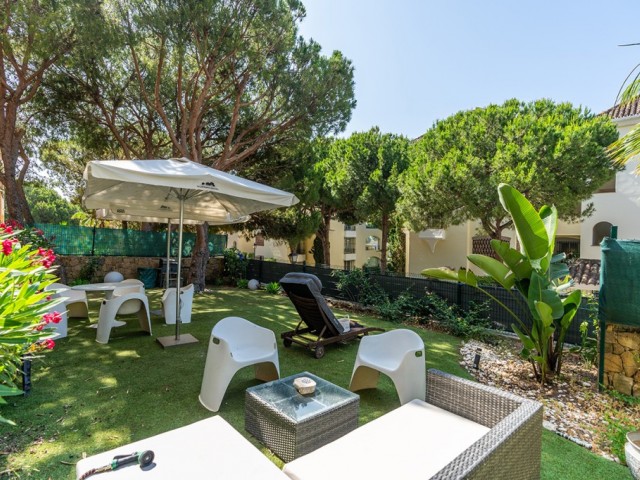 Apartamento con 3 Dormitorios  en Marbella