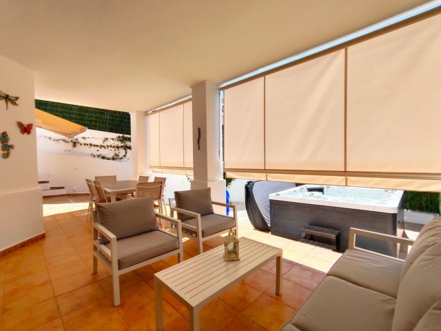 Villa avec 4 Chambres  à Casares