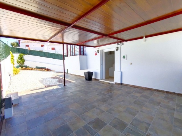 Villa avec 4 Chambres  à Casares