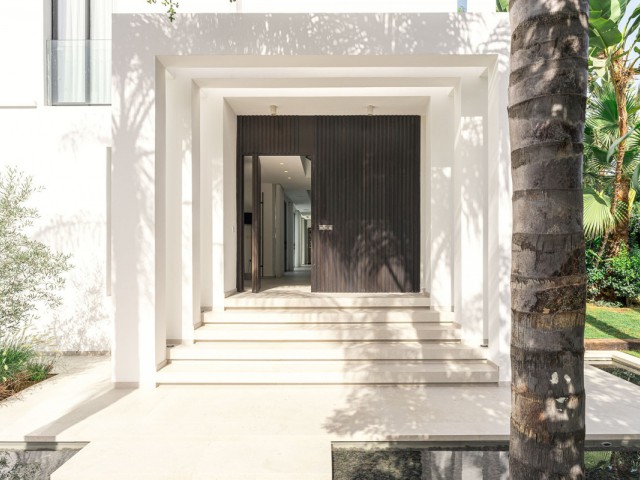 4 Schlafzimmer Villa in Nueva Andalucía