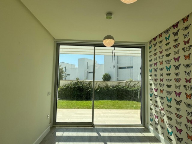 4 Bedrooms Townhouse in Sotogrande