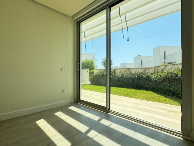 4 Bedrooms Townhouse in Sotogrande