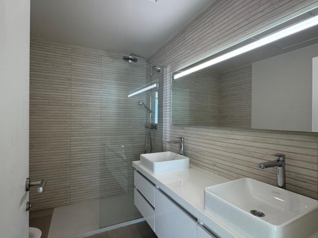 4 Bedrooms Townhouse in Sotogrande