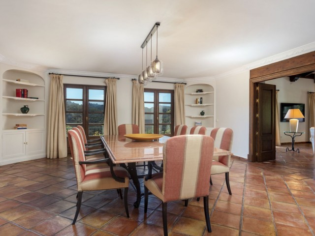 4 Sovrums Villa i Benahavís