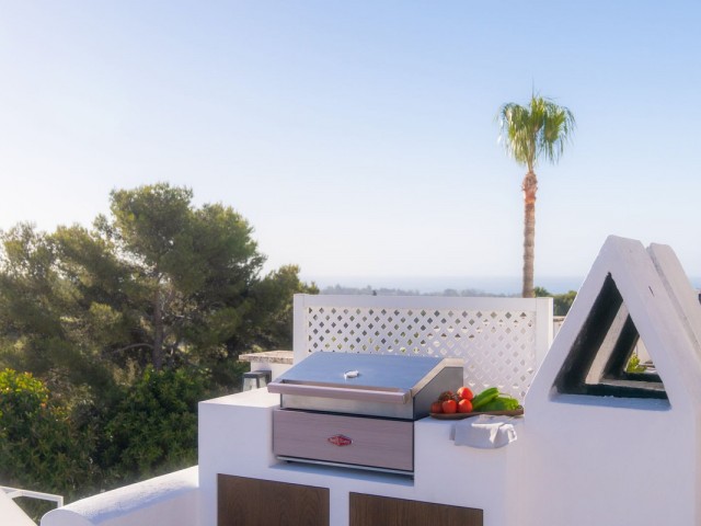 2 Soveroms Rekkehus i Nueva Andalucía