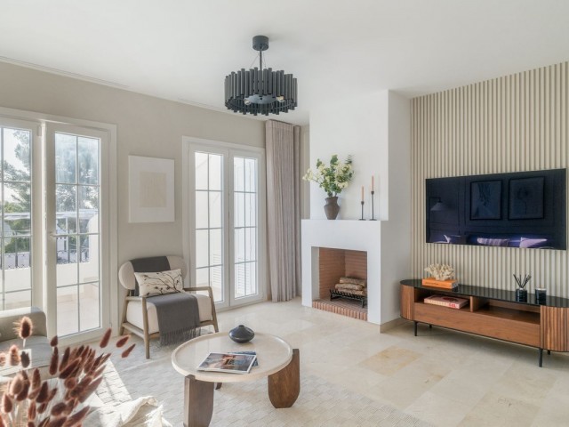 2 Slaapkamer Rijtjeshuis in Nueva Andalucía