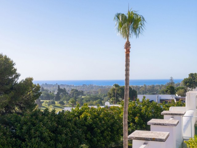 2 Slaapkamer Rijtjeshuis in Nueva Andalucía