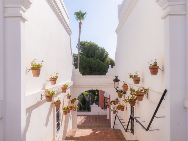 2 Slaapkamer Rijtjeshuis in Nueva Andalucía