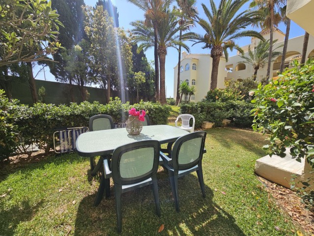 Apartamento con 2 Dormitorios  en La Cala de Mijas