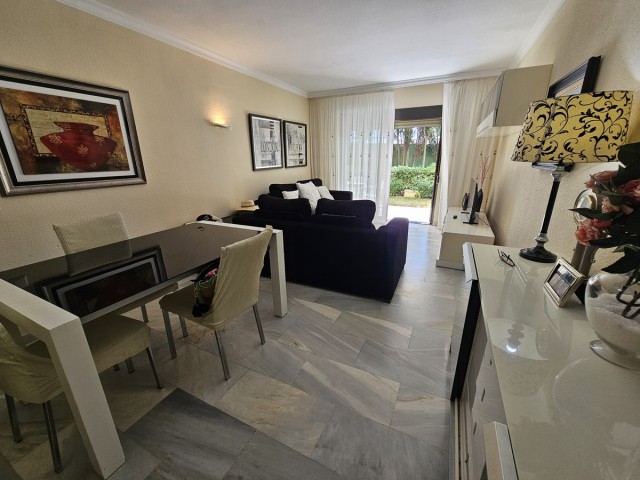 Apartamento con 2 Dormitorios  en La Cala de Mijas