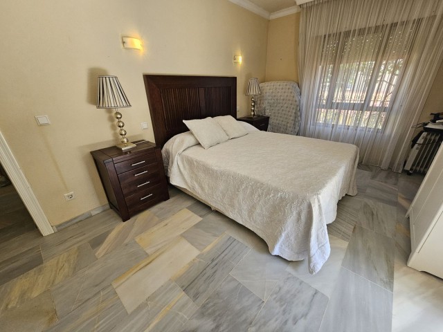 Apartamento con 2 Dormitorios  en La Cala de Mijas